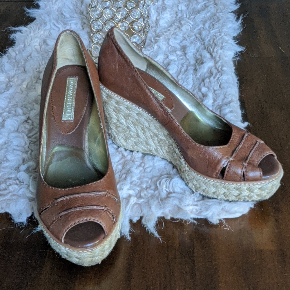 Banana Republic Wedges! Size 7